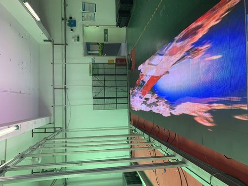 Aktuelle Unternehmensnachrichten über Boden P3.91 500x1000mm SCXK LED
