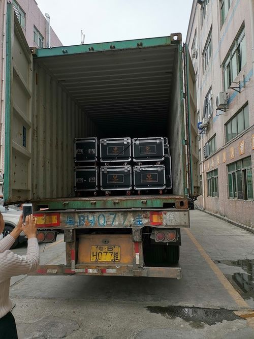 Aktuelle Unternehmensnachrichten über Großer Auftrag von quadratischem gebogenem p4.81 Kasten Katars 130 im Freien 500*500mm