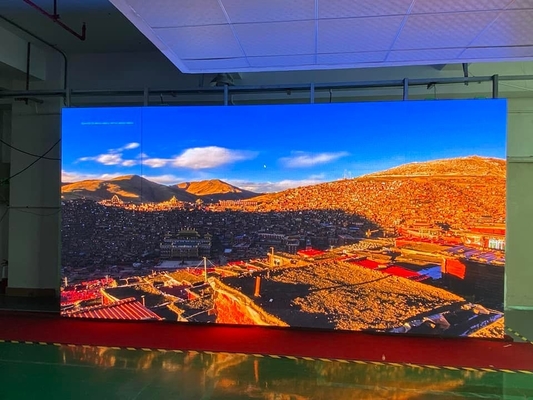 P1.875 Indoor Giant LED Display 284440 Punkte/Quadratmeter Werbung mit Schrankgröße 480x480mm