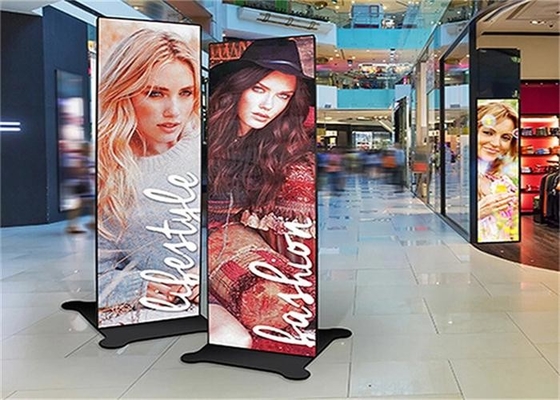 Auf dem Boden stehende LED-Poster-Display-Platte Vollfarbe P3 Epistar Chip