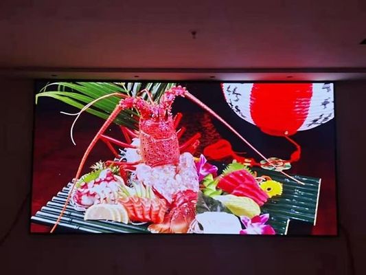 Innenraum-Full-Colour-LED-Display mit SMD2020- und SMD1515-LED-Typen, die für Vermietungsveranstaltungen helle und energetische Beleuchtung bieten