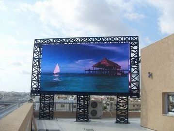 Outdoor Full Color P8 LED Display IP65 1024*1024mm Schrank 7000cd / m2 Vollfarb-LED-Display