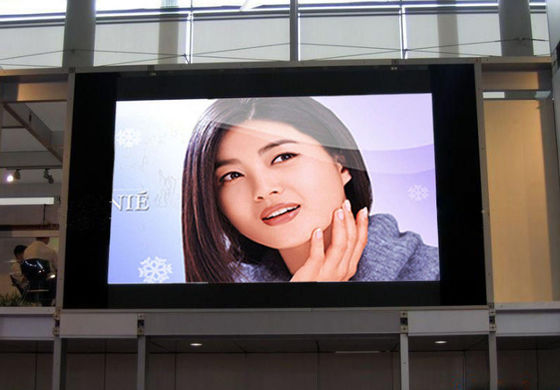 P10 Outdoor LED-Werbetafel 5000 cd/m² Helligkeit 10 mm Pixelabstand