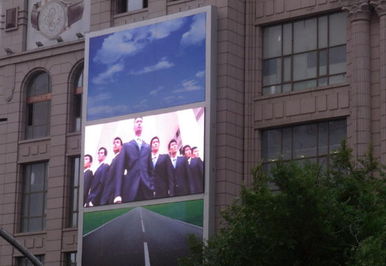 Outdoor Große P1.25 Vollfarb-LED-Anzeige IP65, wasserdichtes LED-Display-Gehäuse Größe 960 mm x 960 mm