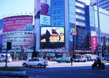 Billboard IP65 SMD Digital P10 Außen-LED-Bildschirme 960mm x 960mm Schrankgröße Außen-Full-Color-LED-Display
