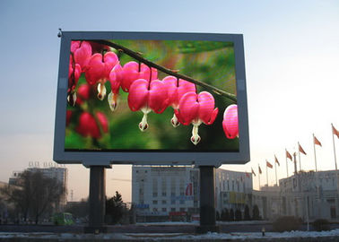 Großbildschirm P4 Outdoor Full Color Led Digital Advertising Panel mit 3 Jahren Garantie