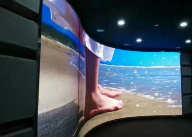 P6 Gekrümmtes LED-Display LED-Scrolling-Display-Panels Energieeinsparung