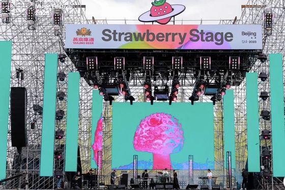 Miet-LED-Display-Panel High Definition 5000 Helligkeit Flexibles Display	Kommerzielle Werbe-LED-Anzeige