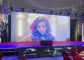 Innenbereich LED-Bildschirm Bühnenhintergrund P5 Bühnen LED-Guss-Aluminium-Bildschirm 960x960mm 3 Jahre Garantie