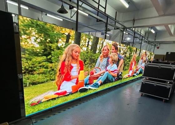 P3 Innenraum-Füll-Full-Colour-Werbe-LED-Bildschirm mit 3-jähriger Garantie
