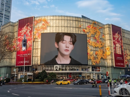 Vermietung geschwungener Bildschirm aus Druckguss Aluminium Straßenwerbebildschirm wasserdicht Outdoor P16 DIP LED-Display