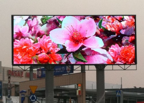 Die-Guss-Aluminium-Bildschirm Eisenbox / Vermietung kommerzielle freistehende Outdoor-Full-Colour-LED-Display für Straßen- und Supermarktwerbung