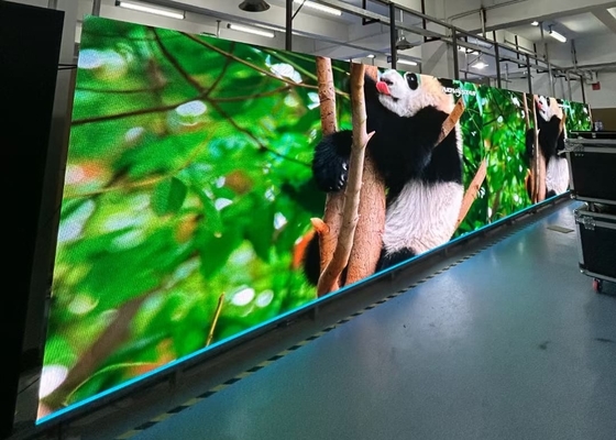 Fest-/Mietbildschirm Kleine Tonhöhe P1.667 Indoor LED-Display 1/30 Scanning Vollfarbbildschirm