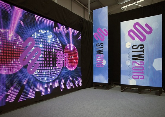 P2.5 Innenraum-Aluminium/Vermietung Vollfarb-LED-Display IP43 Wasserdichtes 3D-Werbeplakat