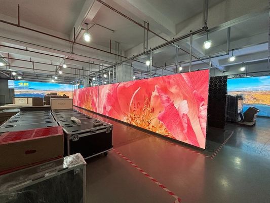 Guter Preis Große Vermietung Flexible Quadrat Werbebildschirm P3.91 Industrial LED Display zum Verkauf Online