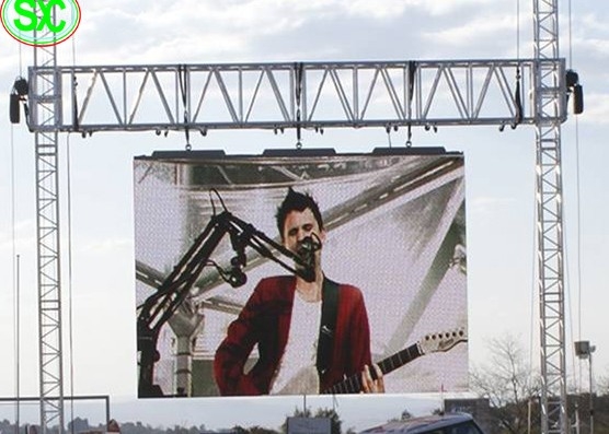 Vermietung von kleinem Standort Outdoor-Hängendes Farb-LED-Display für Einkaufszentren, Stadien DIP