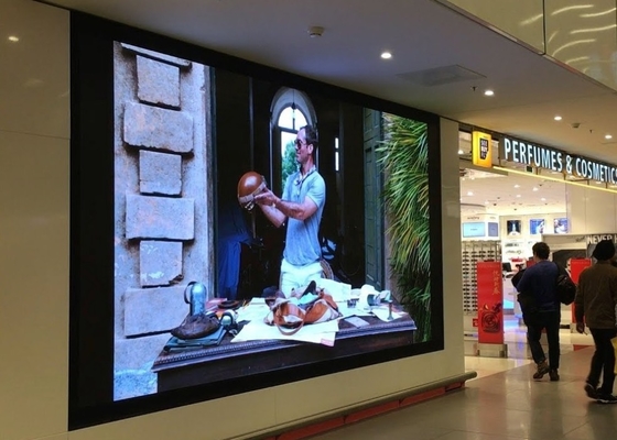 Außen-Hochhelligkeitsbildschirm wasserdichtes Vorhang LED-Display 5 mm Pixel Tonhöhe Vollfarbe Energiesparende HD