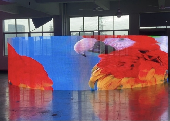 Vollfarbige transparente Vermietung Außen 2500 Nits P3.91 Transparente LED-Bildschirm