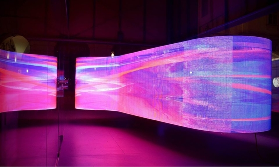 p10 Flexibler LED-Bildschirm aus gebogenem Eisen, vollfarbig, wasserdicht, Epistar-Chip-Video-Display
