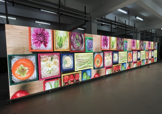Hohe Übertragungsrate statische Outdoor-Full-Colour-LED-Display 1000x1000mm Schrank