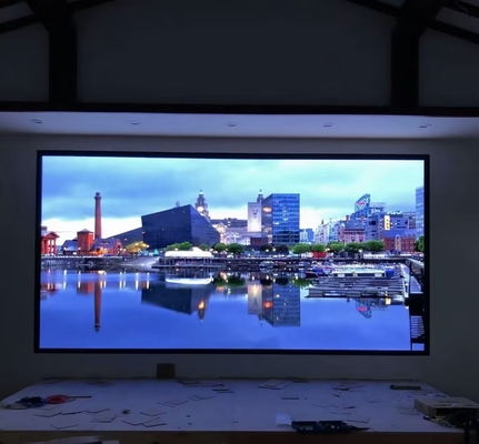 Feine Bildschirm der hohen Auflösung der Pixel-Neigungs-farbenreicher Innenvideowand-P1.25 LED