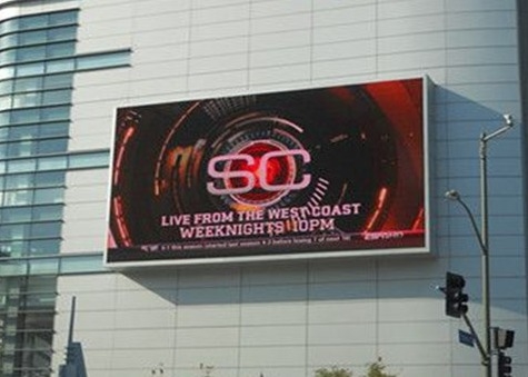 Werbung Außen-Full-Colour-LED-Display P3.91 Helligkeit 6000 Nits 65410 Punkte/M2