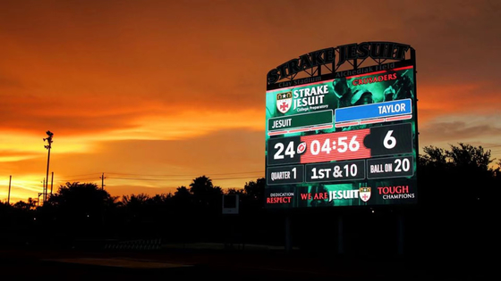 Außenwasserdicht Vollfarbbildschirm P10 SMD Fußballstadion Umfang LED-Display