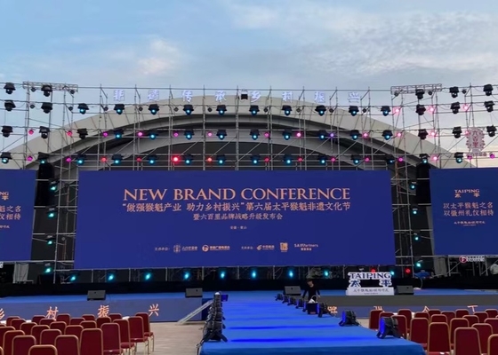 P4 Outdoor Full Color LED Leasing Bildschirm Epistar Chip 62500 Punkte/Quadratmeter