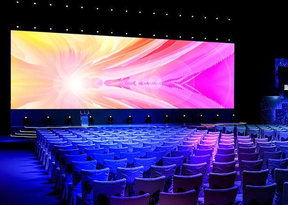 Fest / Miet IP65 P10 Außen-LED-Werbebildschirm Weitblick Winkel Wasserdicht Eisen Schrank