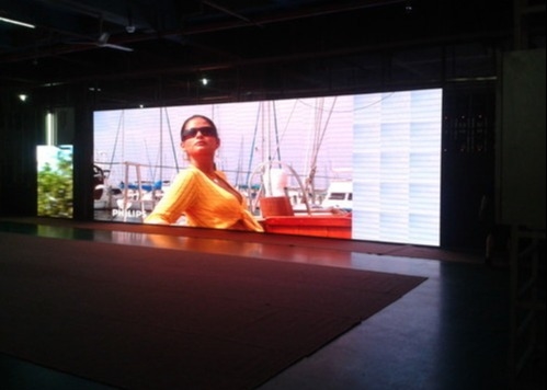 P3.91 Innenraum-LED-Display aus Druckguss-Aluminium/Eisen-Box, LED-Bildschirm, Wandmontage IP65 wasserdicht