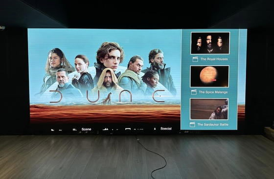 Kurvbildschirm Innenbühne Anpassungsfähige WLAN Frontwartung Ultra HD Kleine Tonhöhe P2.5 LED-Bildschirm