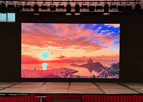2500nits Helligkeit P3 Indoor LED Rental Video Display Panel mit Air-Plug Verbindung Design Pixeldichte 111111 Punkte/m2