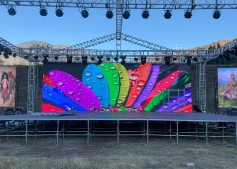Vollfarbige Werbe-LED-Video-Display für Kirchen / Spielplätze 100000 Stunden Lebensdauer
