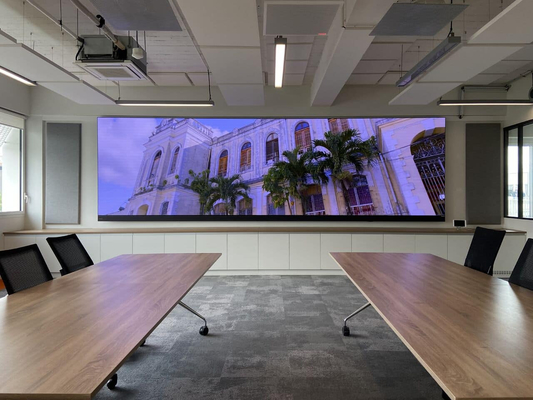 3840Hz Hochrefresh Indoor Full Color LED Display P2.5 2121 Lampengröße für Innenwerbung mit Sichtweite ≥ 0,5 m