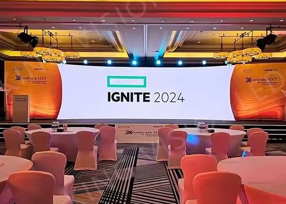CE/ROHS/FCC/ISO2001 Standard LED-Bildschirme mit 16,7 Millionen Farben und 50/60 Hz Eingangsspannung