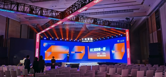 HD-Guss-Aluminiumbildschirm Anpassungsmodul LED-Display HD-Wasserdichte Box 320*160mm IP65 NOVA-System