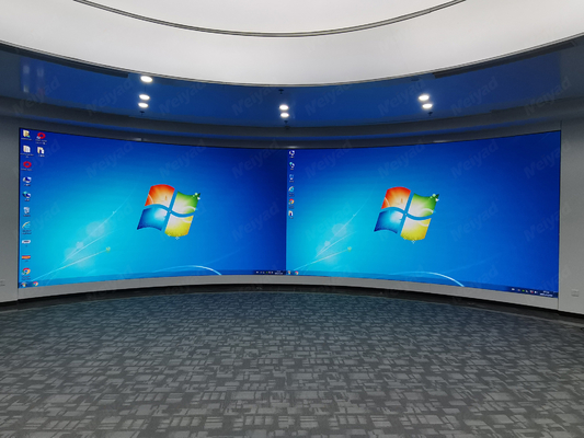 SCX LED P5 Indoor LED-Display mit 100 000 Stunden Lebensdauer bei 50% Helligkeit und CAT5-Kabel Single-Mode-Faser-Steuerungsabstand