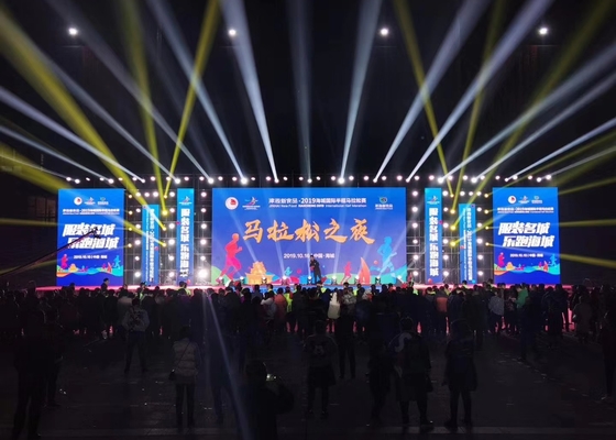 Full Color HD P6 Outdoor Werbung LED Bildschirm Fußballfeld Umfang LED Bildschirm