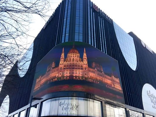 P6 Outdoor-Full-Colour-LED-Display mit 120° horizontalen und 60° vertikalen Blickwinkel für breite Anwendungen