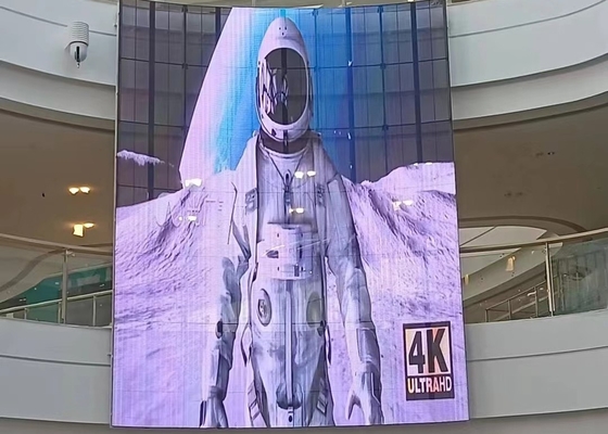 Outdoor-Full-Color-LED-Display mit hoher Auflösung Epistar 1/13 Scanning für Straßenhandelszentren usw.