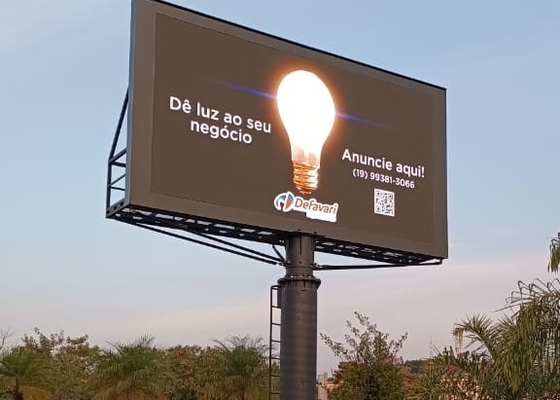 Straßenwerbung P8 Außenwasserdicht Vollfarb-LED-Video-Bildschirm mit CE RoHS FCC CCC UL-Zertifikaten