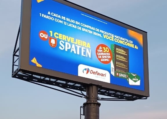 Straßenwerbung P8 Außenwasserdicht Vollfarb-LED-Video-Bildschirm mit CE RoHS FCC CCC UL-Zertifikaten