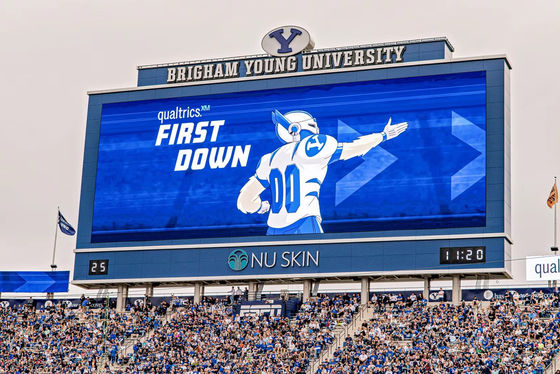 P10 SMD3535 Außen-LED-Werbebildschirm 10 mm Tonhöhe IP67 Wasserdicht