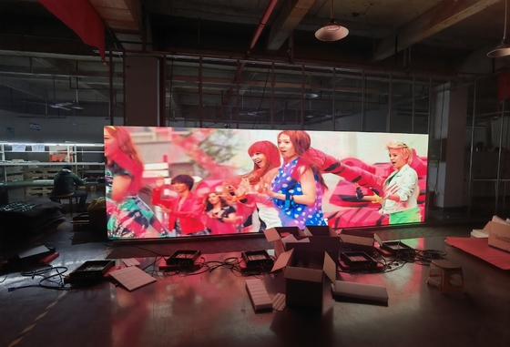 Vermietung von RGB-LED-Billboard P5 Outdoor HD Nova-System