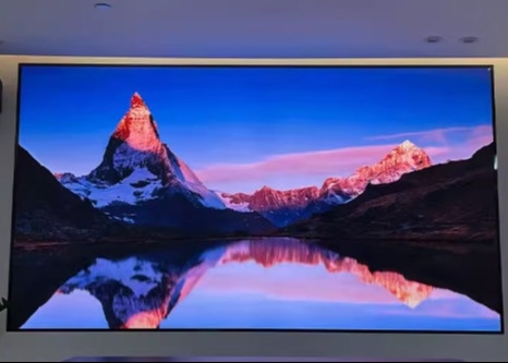 Vollfarbige LED-Billboard P8 Außenschirm IP65 Superklares Eisen Schrankmaterial