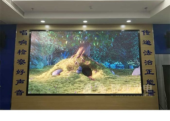 Druckguss-Aluminiumbildschirm Ballfeldbildschirm Kurvbildschirm Hochauflösung Vollfarbe Außen P12 960*960mm LED-Display