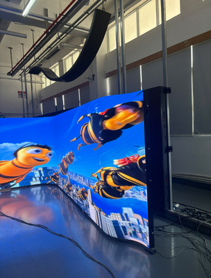 Hochwertige COB LED-Bildschirmpanele Feinpixel Pitch Riesen-LED-Display aus der chinesischen Fabrik für den Nahen Osten Markt