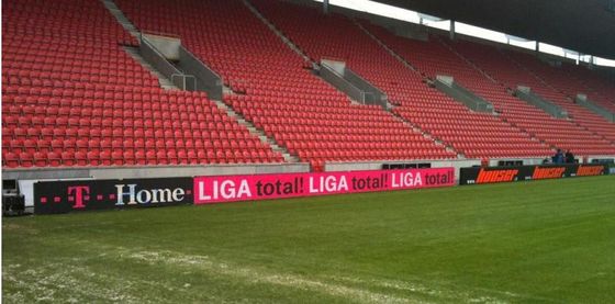 Hoch-Auflösungs-Stadion-Full-Colour-LED-Aluminiumbildschirm mit 7500 cd/m2 hochauflösendem Video-Display