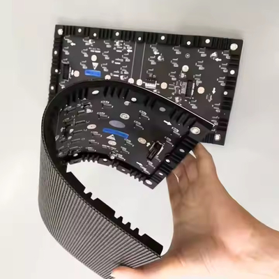 P4 Kurve LED Video Bildschirm Vorhang Flexible LED Display Modul in voller Farbe