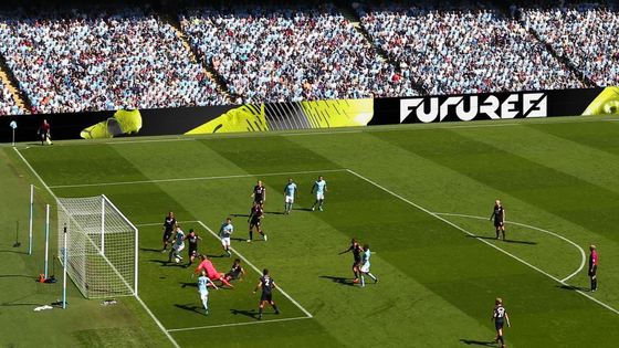 5000:1 Kontrastverhältnis und Helligkeit ≥6500 cd/m² für hochhelle Wettbewerbsarena-Beschilderung